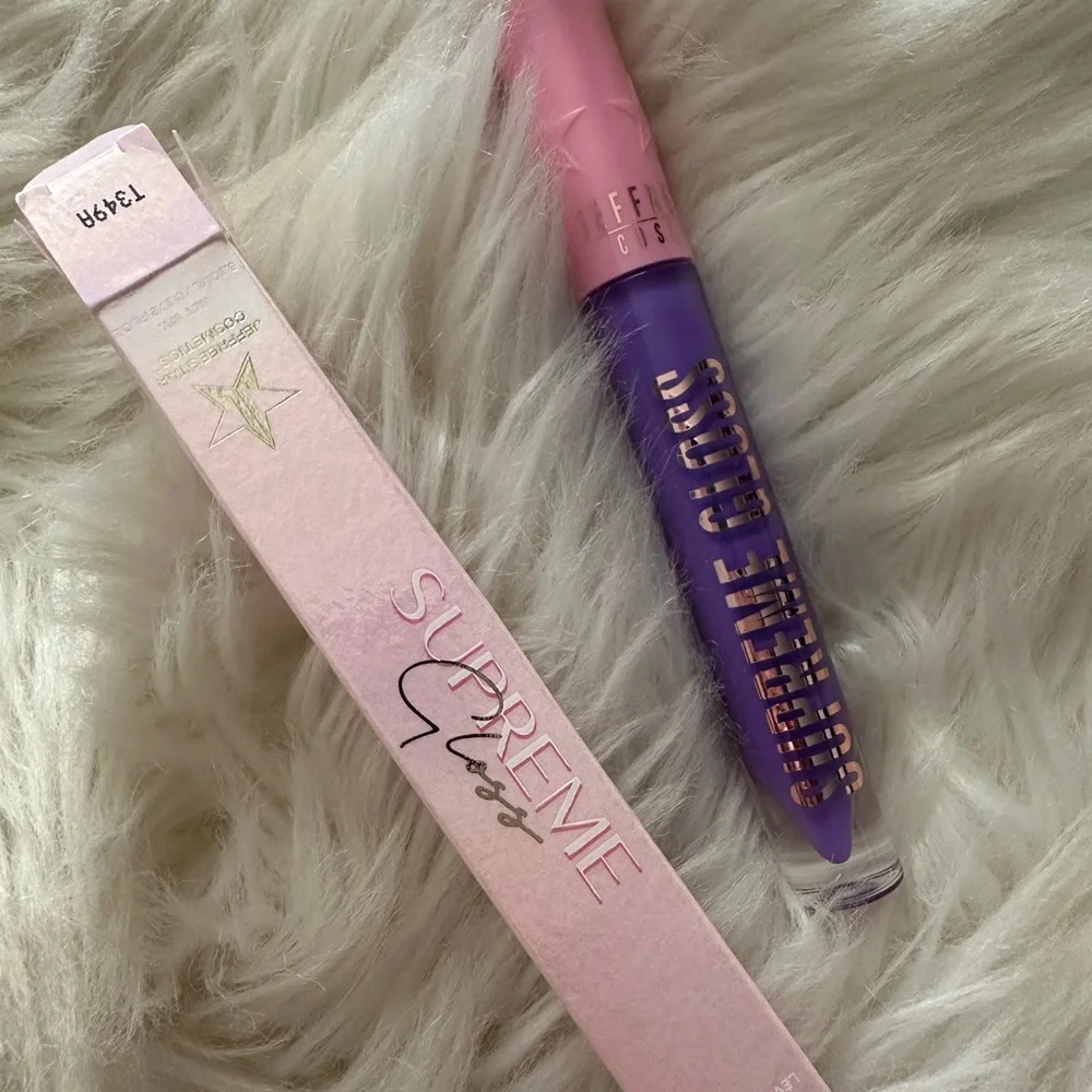 New in bod Jeffree Star Supreme Gloss Frosting for dinner